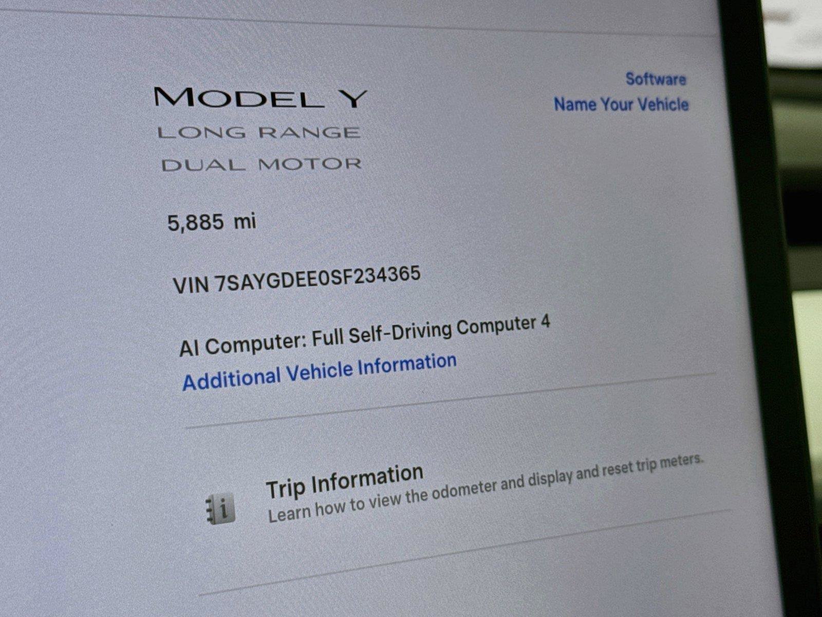 Used 2025 Tesla Model Y Long Range AWD/4WD image 21