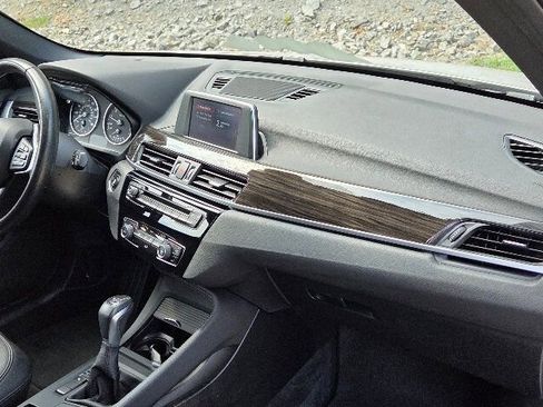 Used 2018 BMW X1 sDrive28i image 21