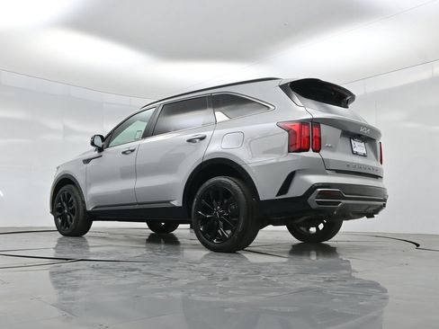 Used 2022 Kia Sorento SX AWD/4WD image 58