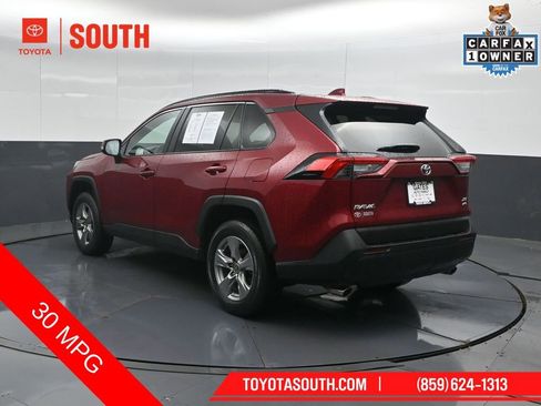 Used 2025 Toyota RAV4 XLE AWD/4WD image 8