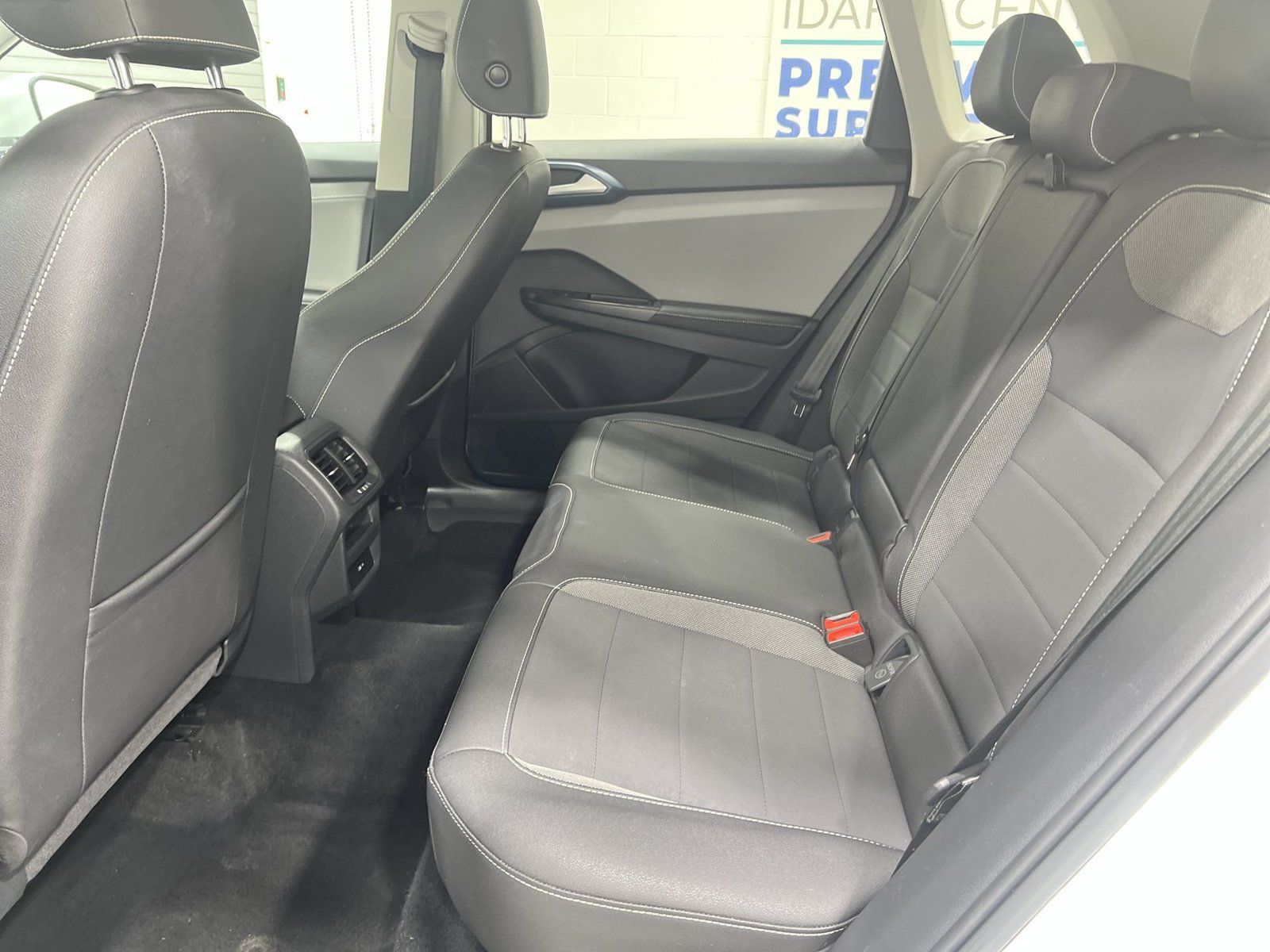 Used 2024 Volkswagen Taos SE FWD image 21