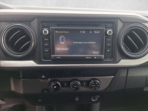 Used 2017 Toyota Tacoma SR5 w/ SR5 Appearance Package (SM) image 12