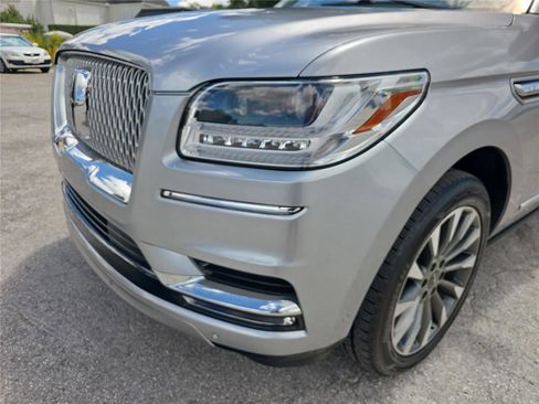 Certified 2021 Lincoln Navigator Reserve w/ Luxury Package AWD/4WD image 12