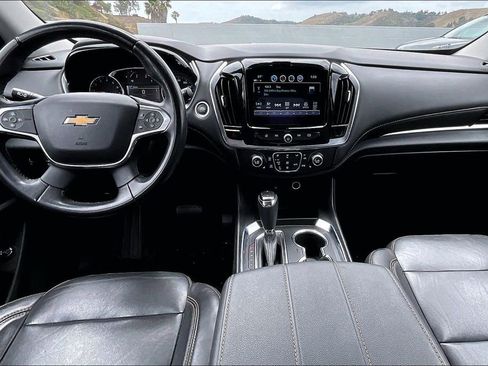 Used 2019 Chevrolet Traverse LT w/ LPO, Cargo Package FWD image 11