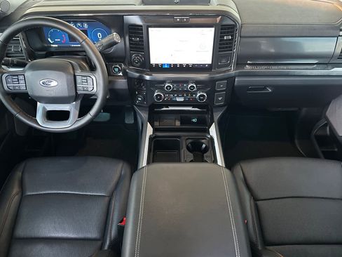 Used 2025 Ford F350 Lariat w/ Lariat Ultimate Package AWD/4WD image 3