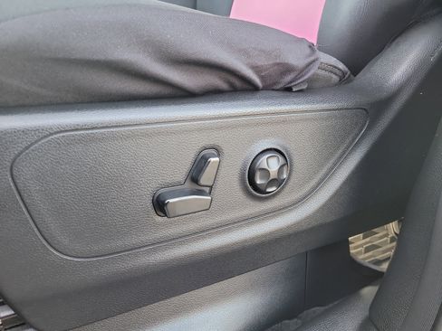 Used 2019 RAM 1500 Big Horn AWD/4WD image 19