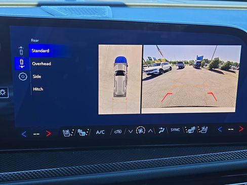 New 2026 Chevrolet Traverse High Country w/ LPO, Floor Liner Package image 30