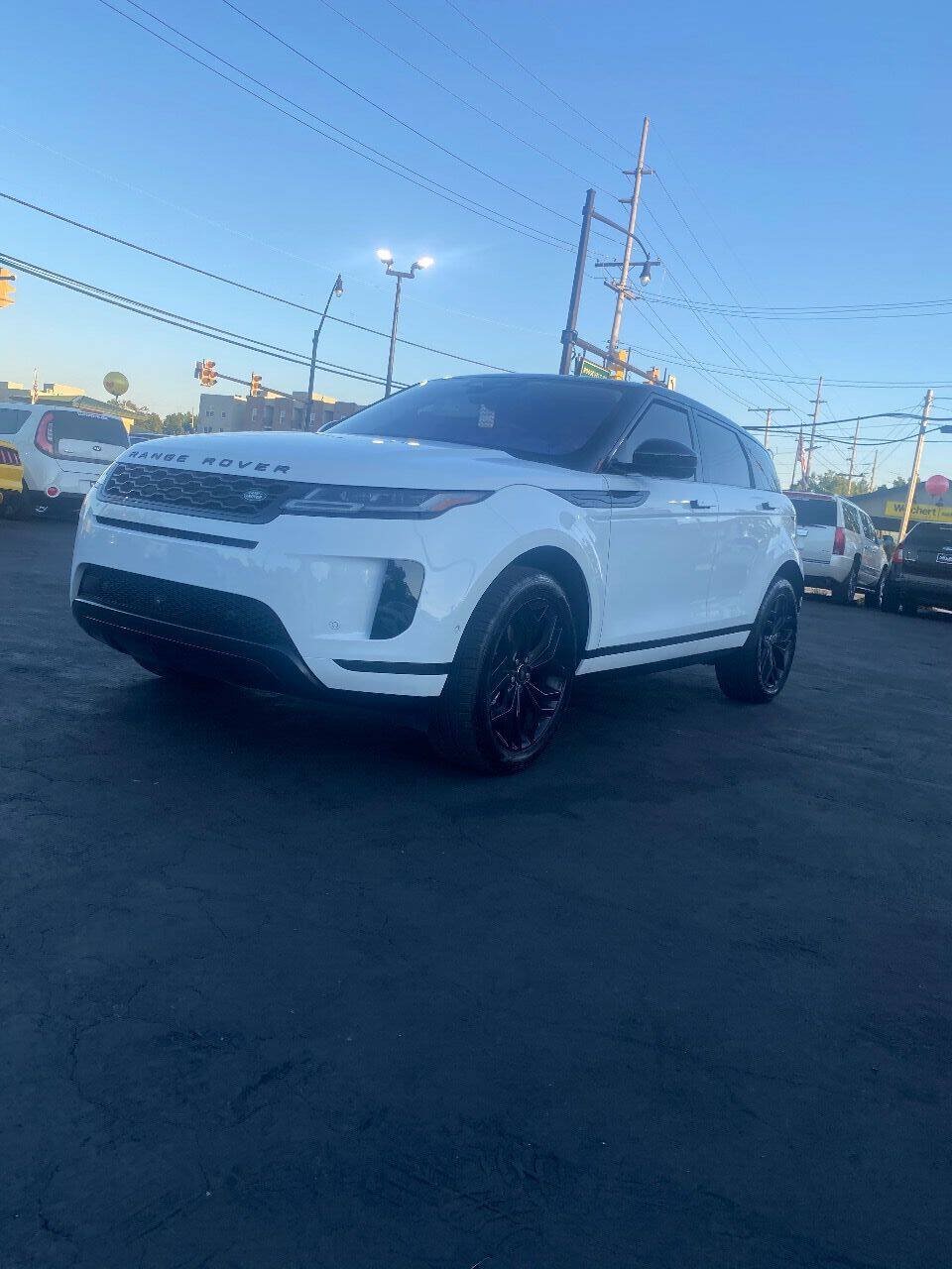 Used 2021 Land Rover Range Rover Evoque SE AWD/4WD image 1