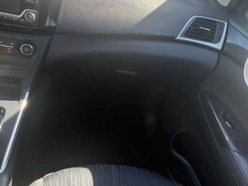Used 2017 Nissan Sentra SV image 30
