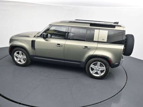 Used 2021 Land Rover Defender 110 SE AWD/4WD image 13