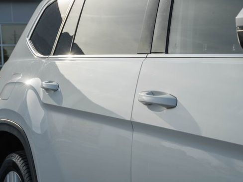 Used 2018 Volkswagen Atlas SEL Premium image 18