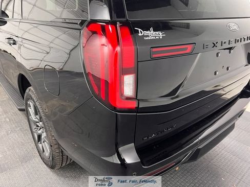 New 2026 Ford Expedition Platinum w/ Stealth Appearance Package AWD/4WD image 12