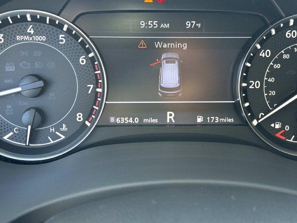 Used 2021 Nissan Armada SV RWD image 27