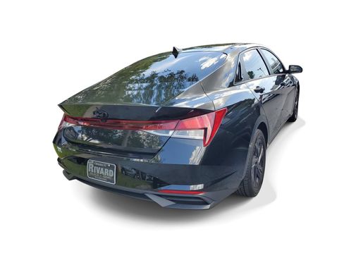Used 2023 Hyundai Elantra SEL FWD image 4