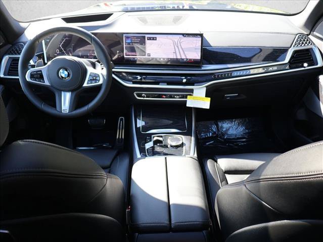 Used 2026 BMW X5 xDrive40i w/ M Sport Package AWD/4WD image 16
