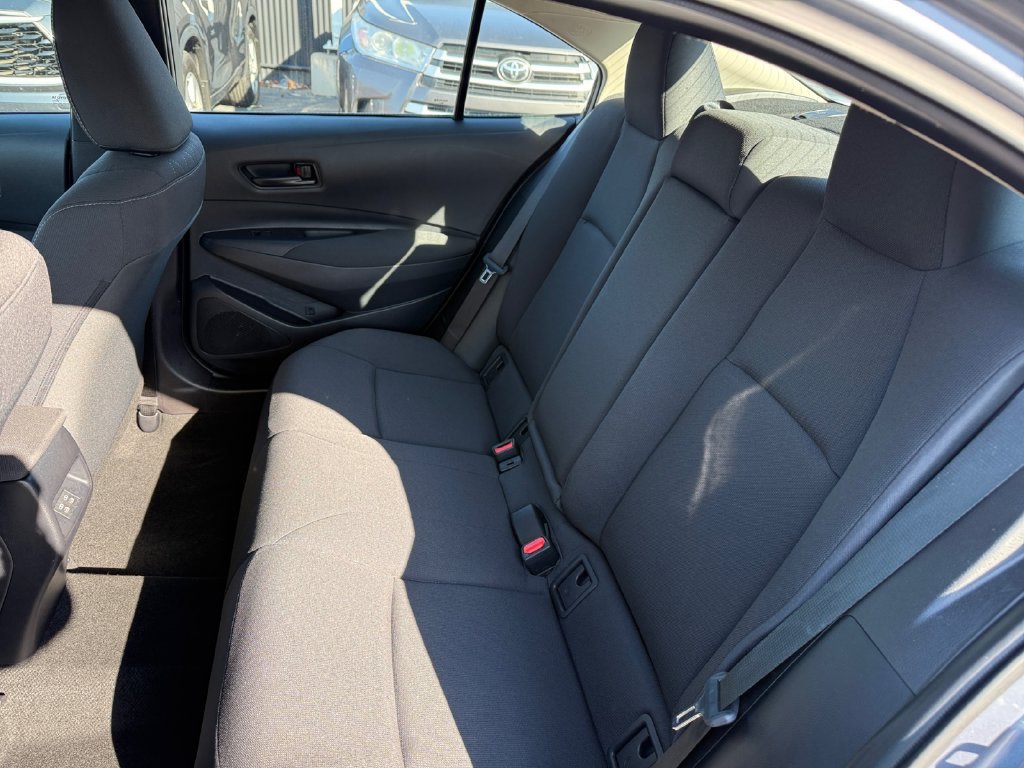 Used 2025 Toyota Corolla LE w/ LE Premium Package FWD image 25