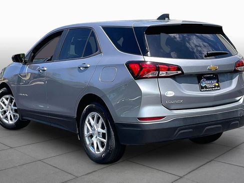 Used 2024 Chevrolet Equinox LS w/ LS Convenience Package FWD image 13
