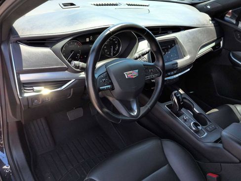 Certified 2022 Cadillac XT4 Premium Luxury w/ Enhanced Visibility Package FWD image 12
