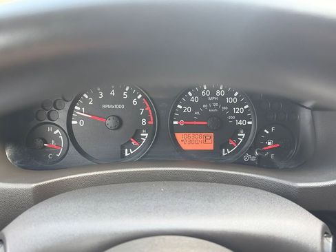 Used 2015 Nissan Frontier SV RWD image 9