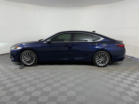 Used 2024 Lexus ES 350 w/ Technology Package image 22