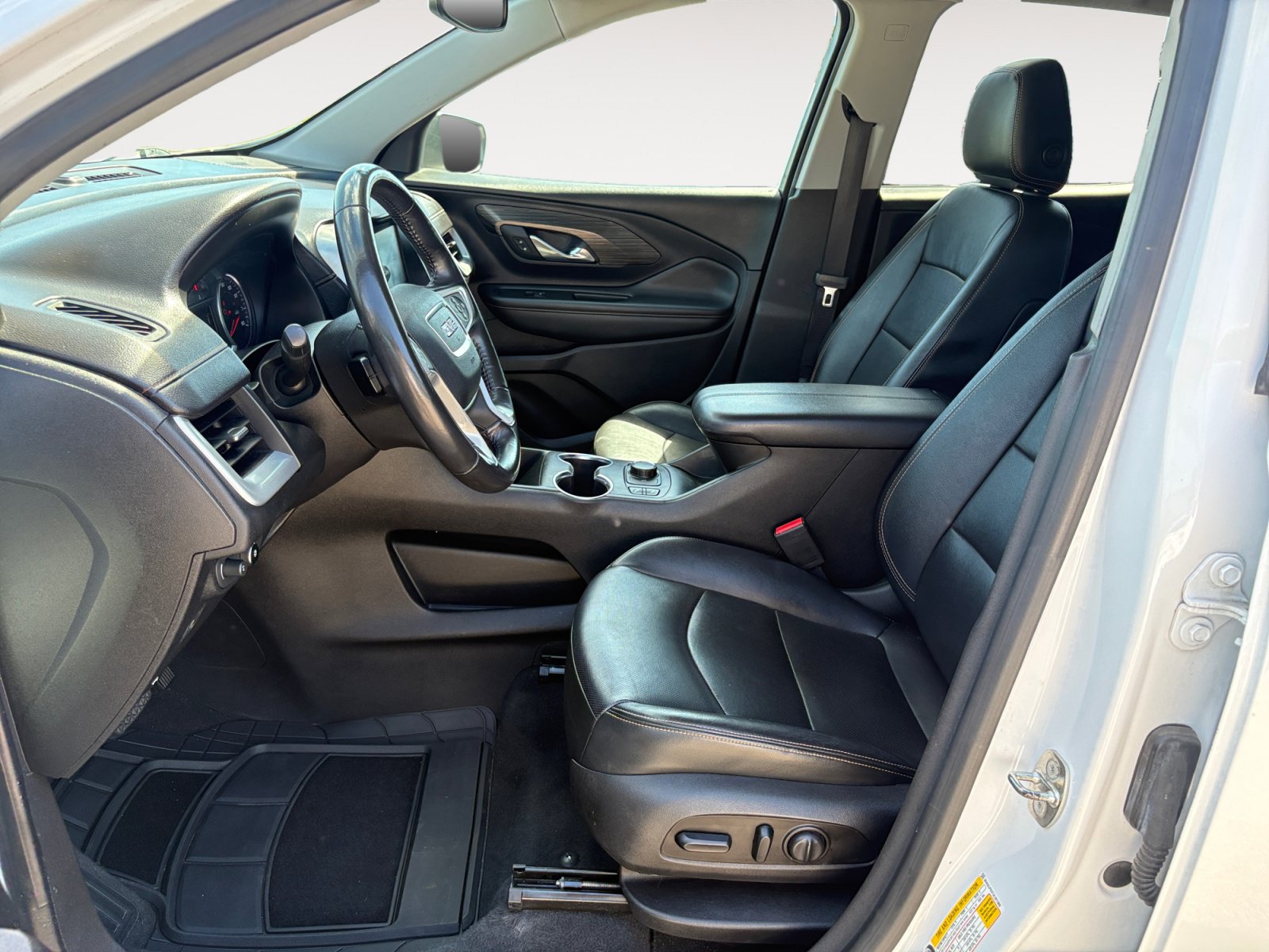 Used 2018 GMC Terrain SLT w/ LPO, Black Accent Package FWD image 19