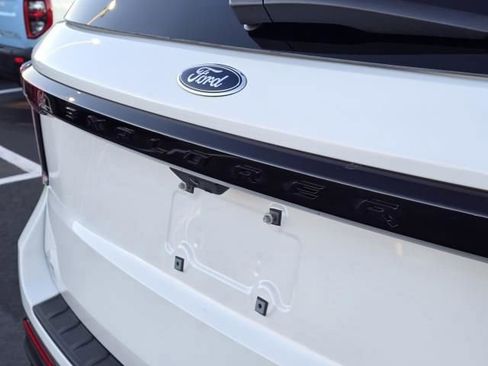New 2026 Ford Explorer ST w/ Sun And Sound Package image 13
