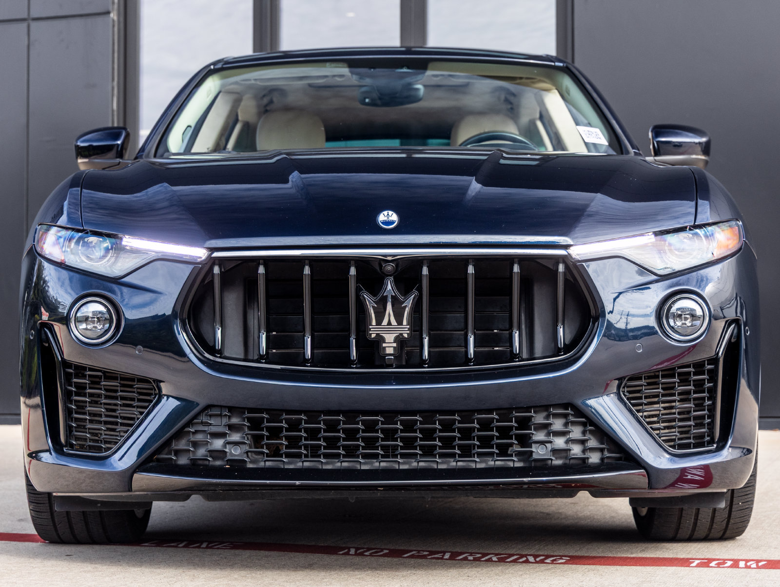 Used 2022 Maserati Levante Modena AWD/4WD image 4