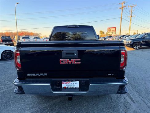 Used 2016 GMC Sierra 1500 SLT w/ Suspension Package, Off-Road image 3
