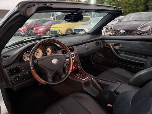Used 2003 Mercedes-Benz SLK 320 image 32