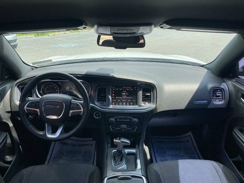 Used 2016 Dodge Charger SXT RWD image 24