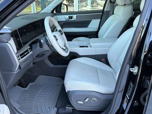 Used 2024 Hyundai Santa Fe Limited FWD image 10