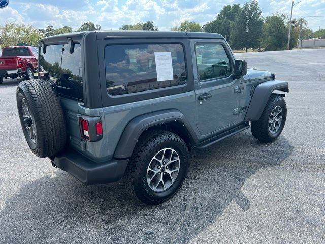 Used 2024 Jeep Wrangler Sport AWD/4WD image 5
