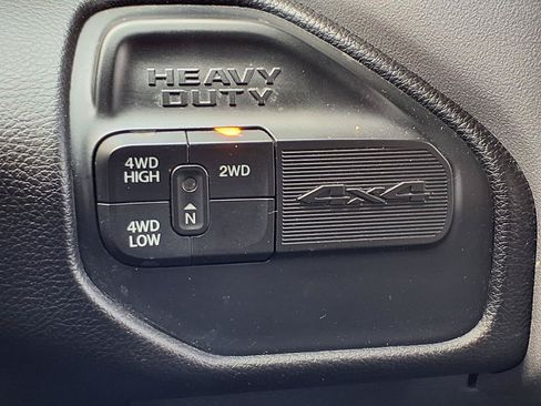 Used 2024 RAM 2500 Big Horn AWD/4WD image 13