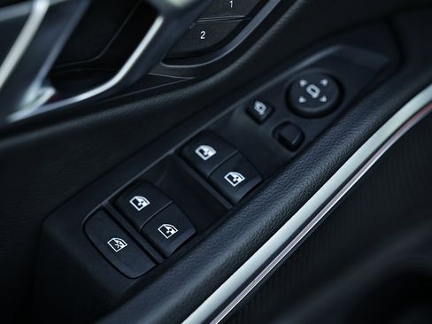 Used 2023 BMW 330i Sedan w/ Driving Assistance Package image 18