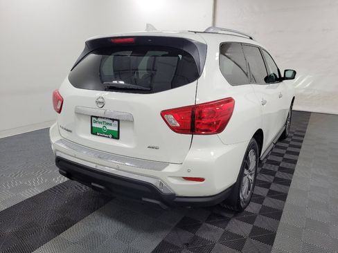 Used 2020 Nissan Pathfinder S AWD/4WD image 9