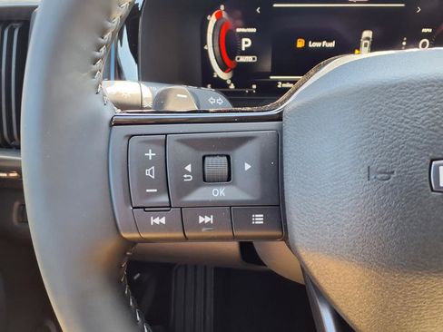 New 2026 Nissan Pathfinder SL AWD/4WD image 31