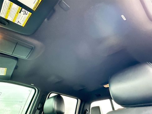 Used 2014 Ford F250 Lariat w/ Lariat Interior Package image 11