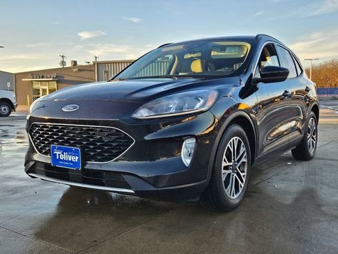 Used 2020 Ford Escape SEL image 2