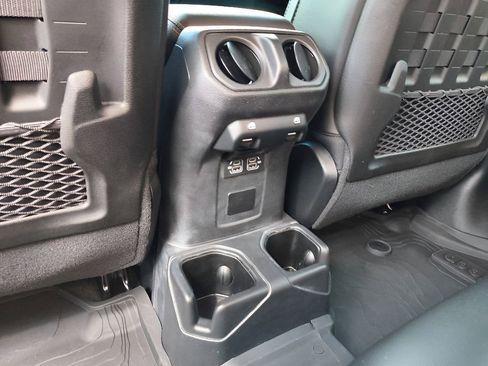Used 2022 Jeep Gladiator Mojave w/ LED Lighting Group AWD/4WD image 35
