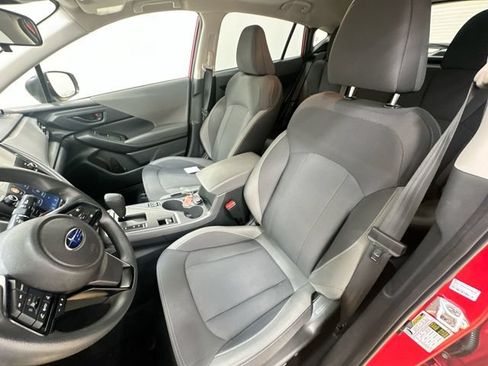 Used 2025 Subaru Crosstrek 2.5i Premium AWD/4WD image 14