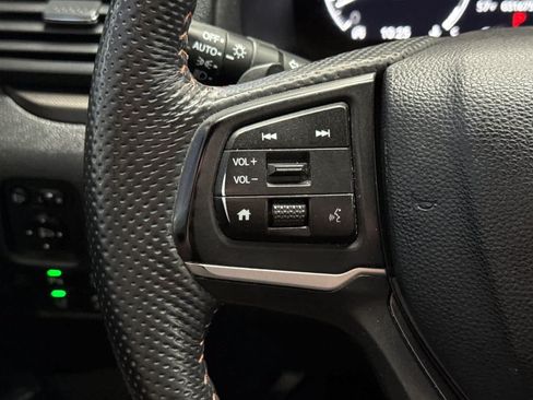 Used 2025 Honda Ridgeline TrailSport image 26