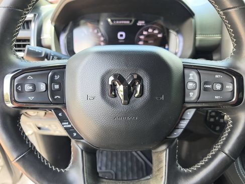 Used 2025 RAM 1500 Limited w/ Trailer Tow Group AWD/4WD image 31