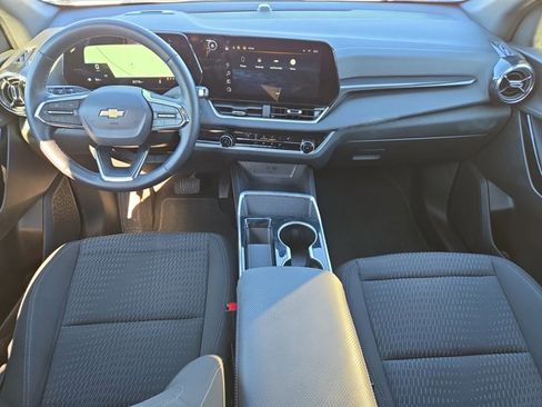 Used 2025 Chevrolet Equinox LT image 17