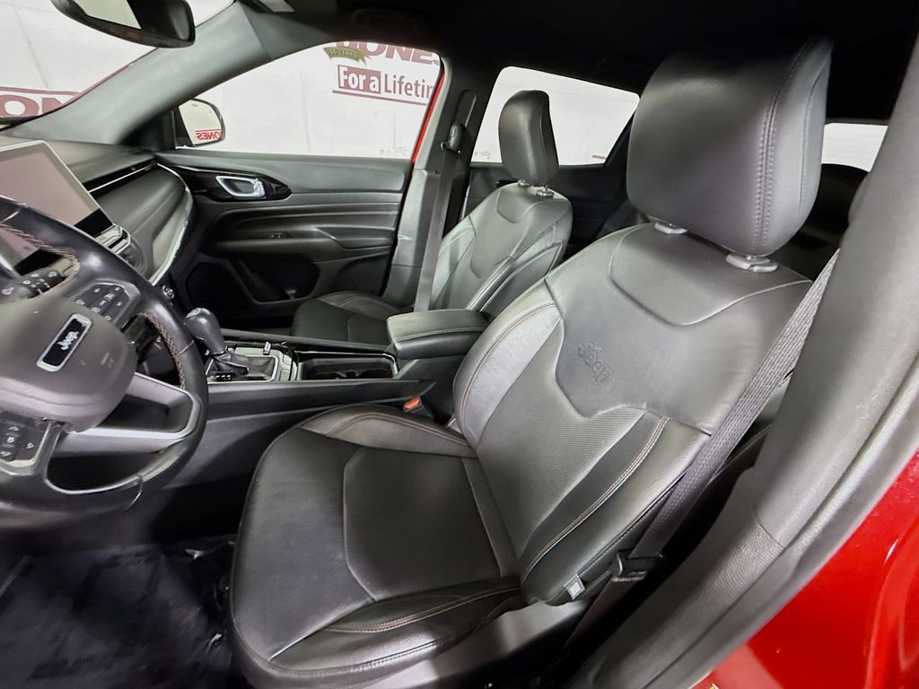 Used 2022 Jeep Compass Limited AWD/4WD image 25
