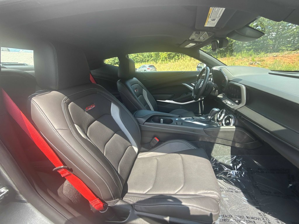 Used 2023 Chevrolet Camaro SS RWD image 25