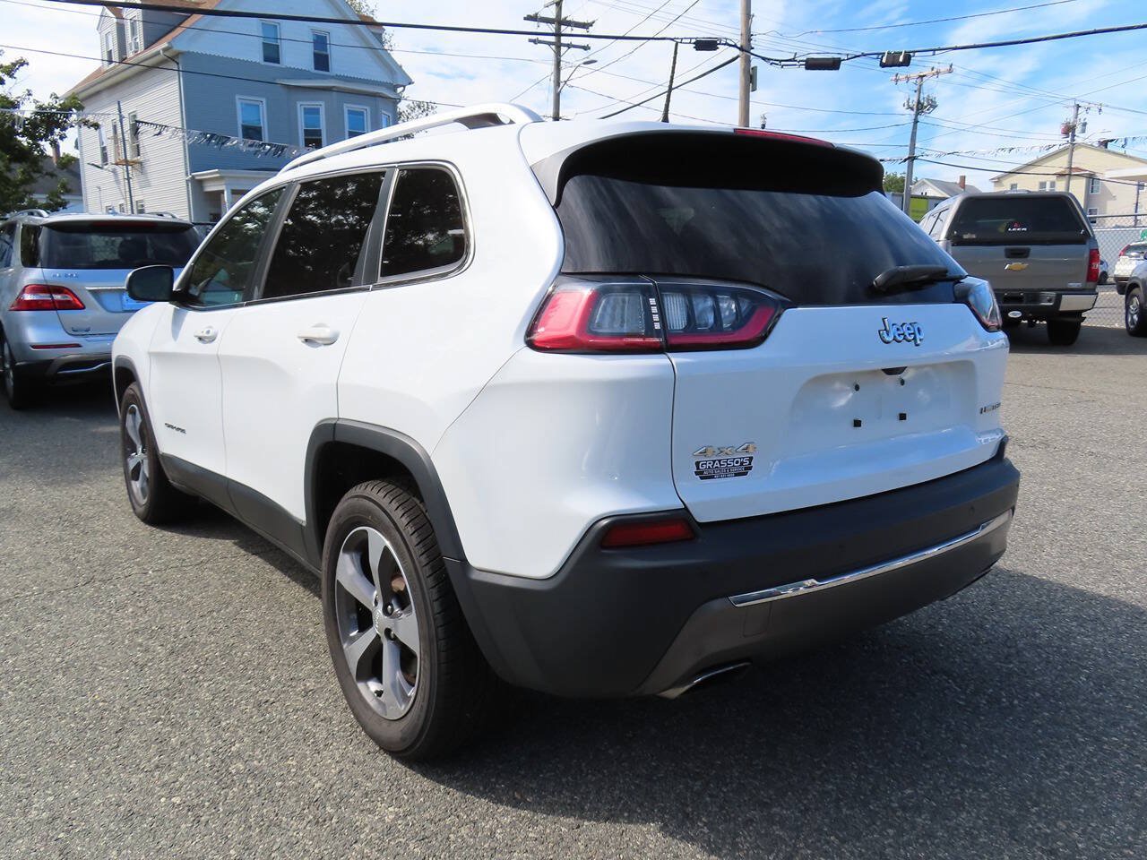 Used 2019 Jeep Cherokee Limited AWD/4WD image 4