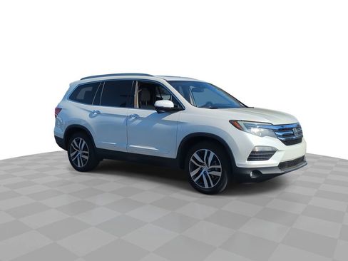 Used 2016 Honda Pilot Touring image 2