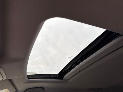 Used 2018 Honda Pilot EX-L image 19