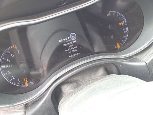 Used 2018 Jeep Grand Cherokee Limited image 4