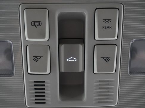 Used 2024 Volkswagen Jetta SE image 20